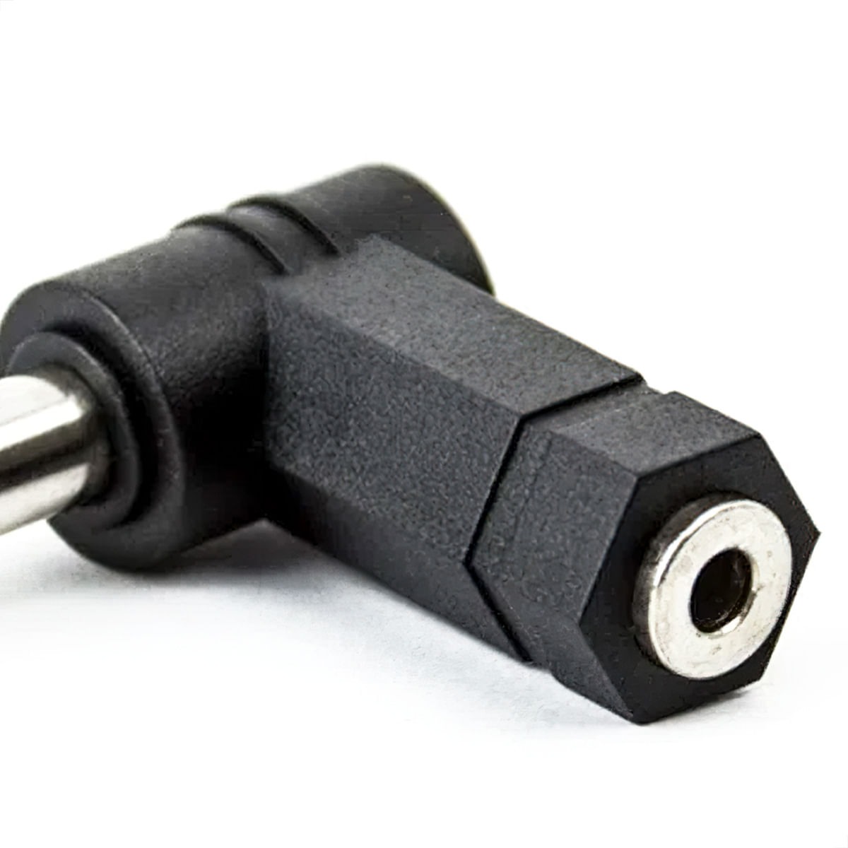 Adaptador-P2-para-P10-Estereo-90°-graus-5.jpg Adaptador-P2-para-P10-Estereo-90°-graus-5.jpg